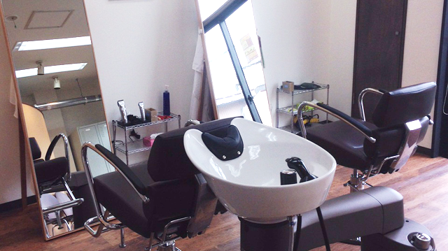 ヘアサロン 美容シャンプー台